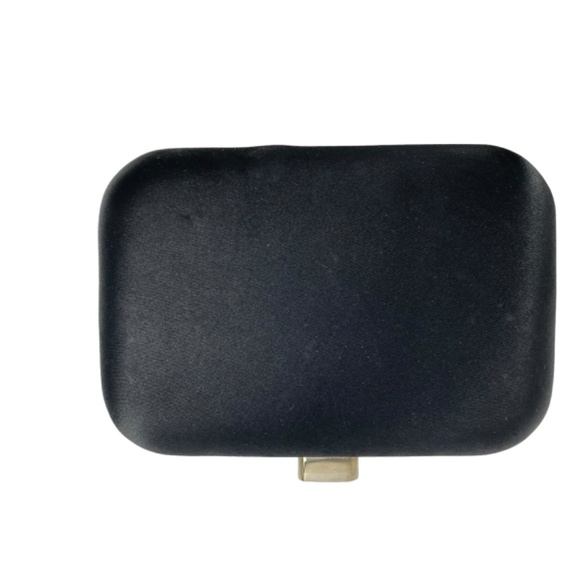 MATTHEW COX -Evening Bag in hard shell covered in Black fabric - Picture 6 of 8